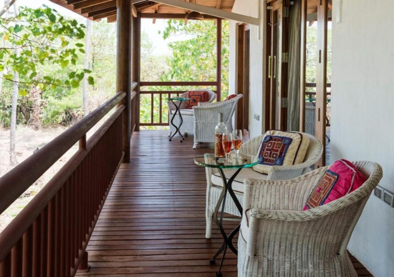 Saffronstays Stella Maris - Luxury Beach Front Villa Near Redi Beach Querim Dış mekan fotoğraf